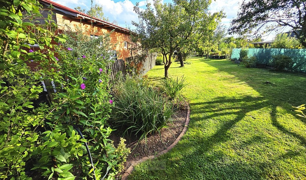 Prodej zahrady 401 m², Litvínovice – náhled fotky 4