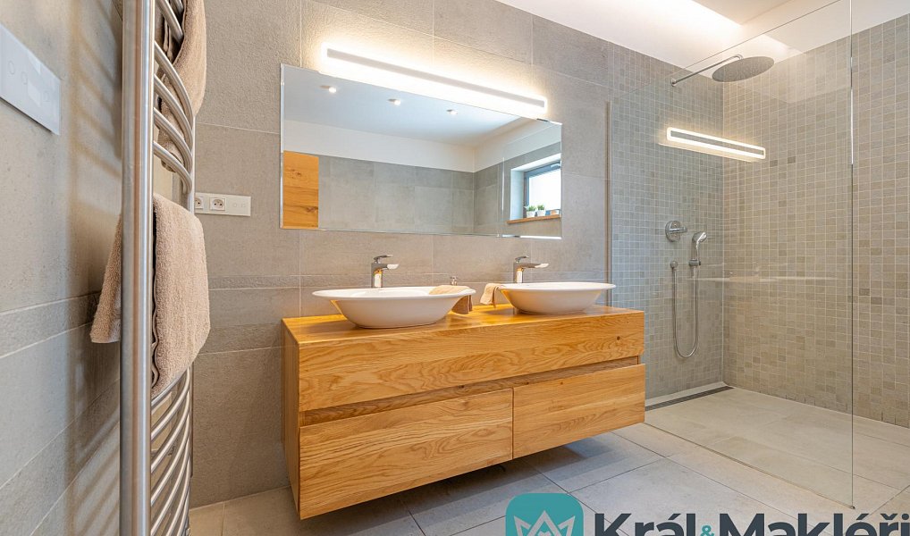 Prodej domu 212 m² s pozemkem 304 m², Děčín – náhled fotky 15