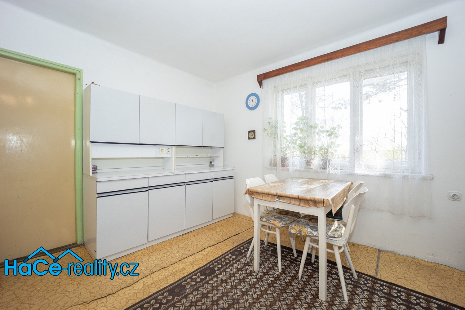 Prodej domu 255 m² s pozemkem 2 456 m² – pohled 5