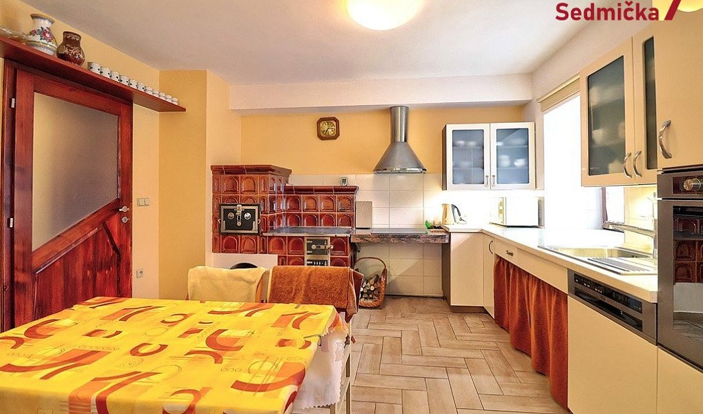 Prodej domu 318 m² s pozemkem 1 300 m², Věcov – náhled fotky 10