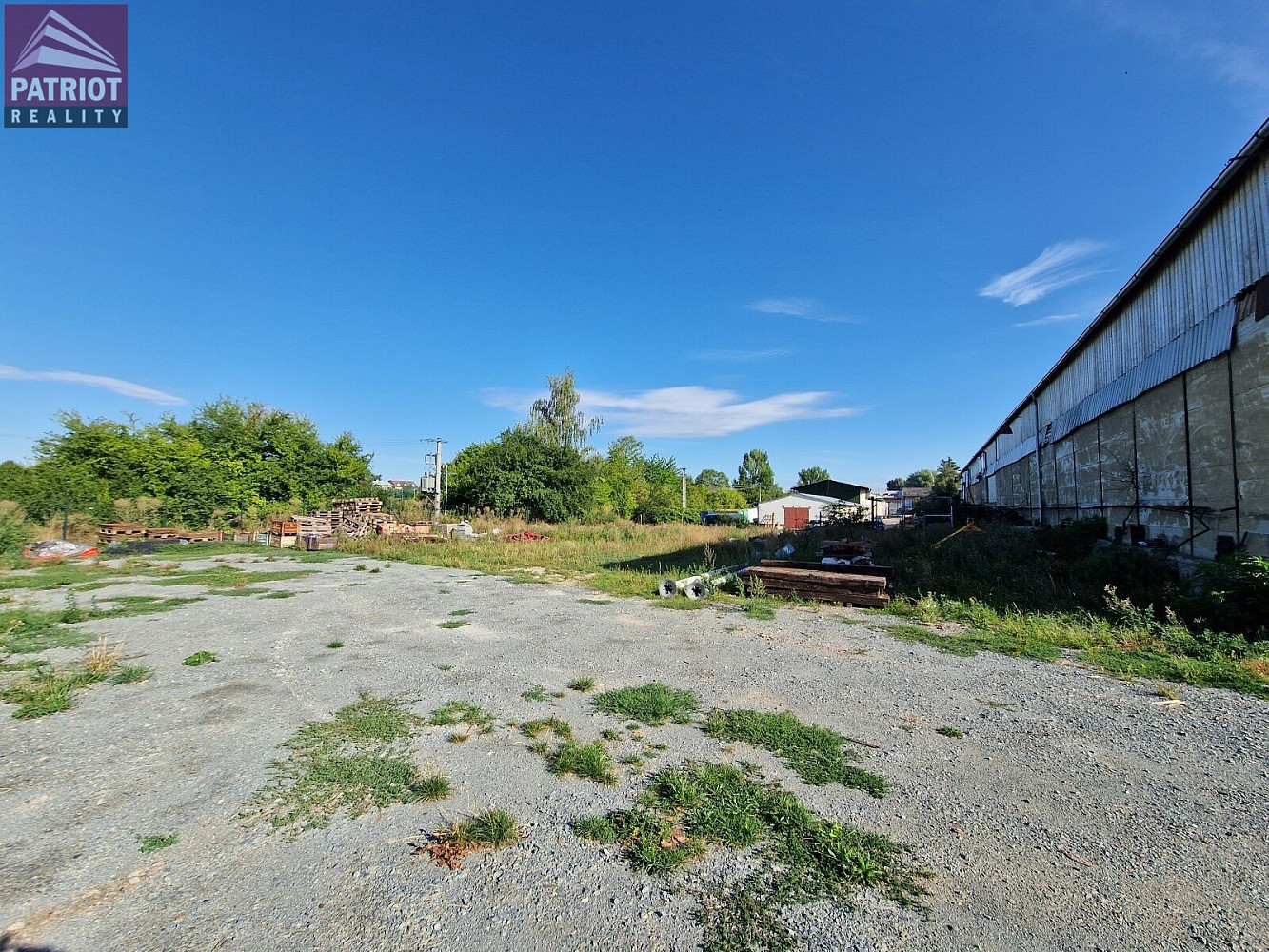 Pronájem pozemku 1 300 m² – fotografie 4