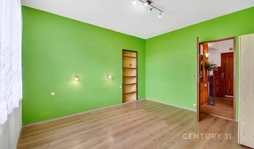Prodej bytu 4+kk 87 m², Velké Popovice – náhled fotky 8