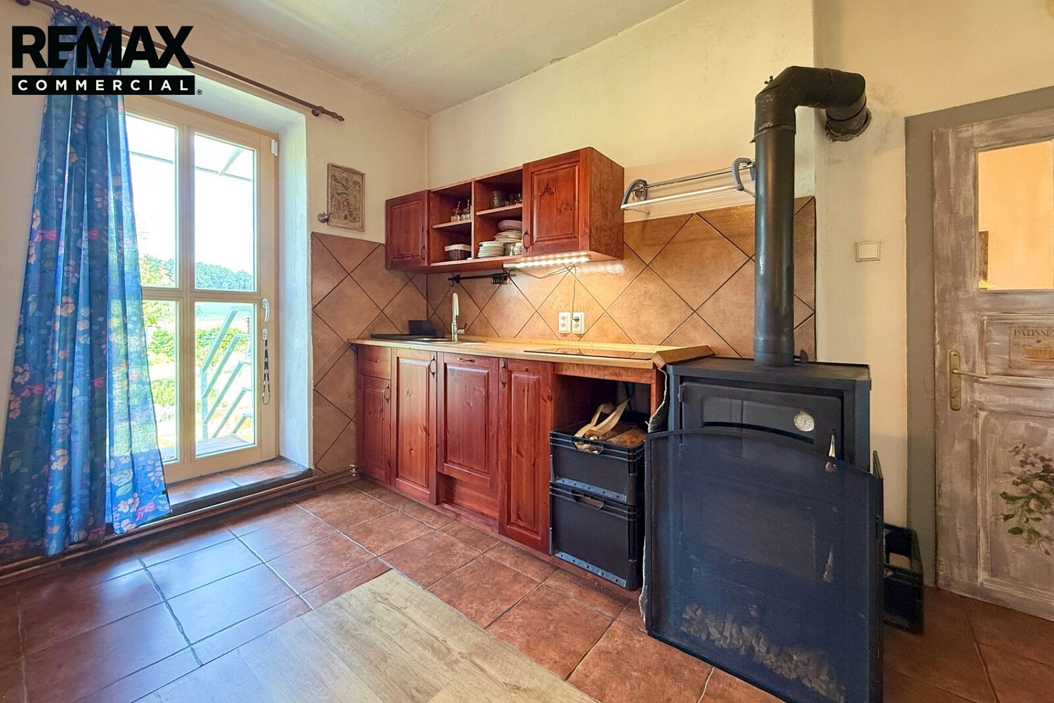 Prodej domu 100 m² s pozemkem 142 m² – fotografie 3