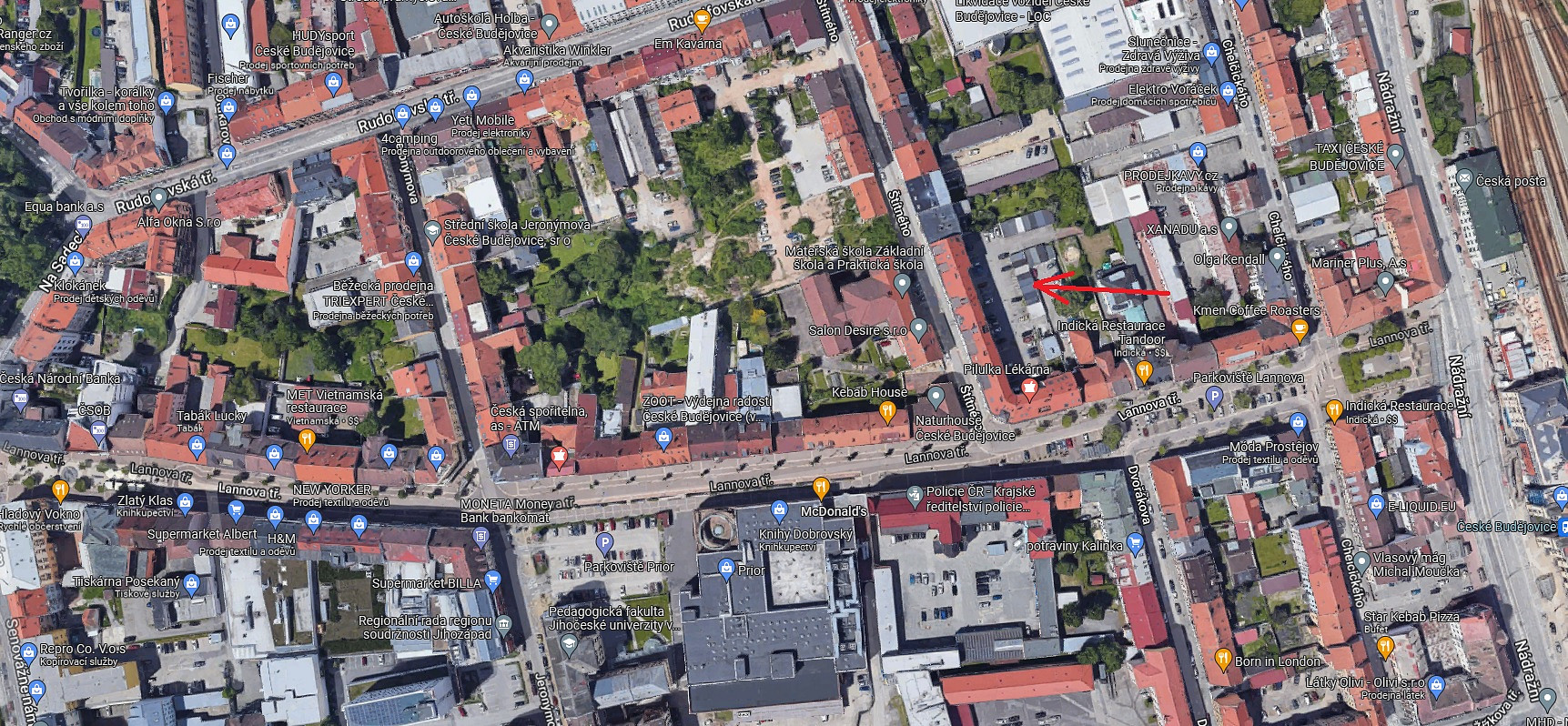 Pronájem garáže lannova třída 16m² české budějovice — photo 3