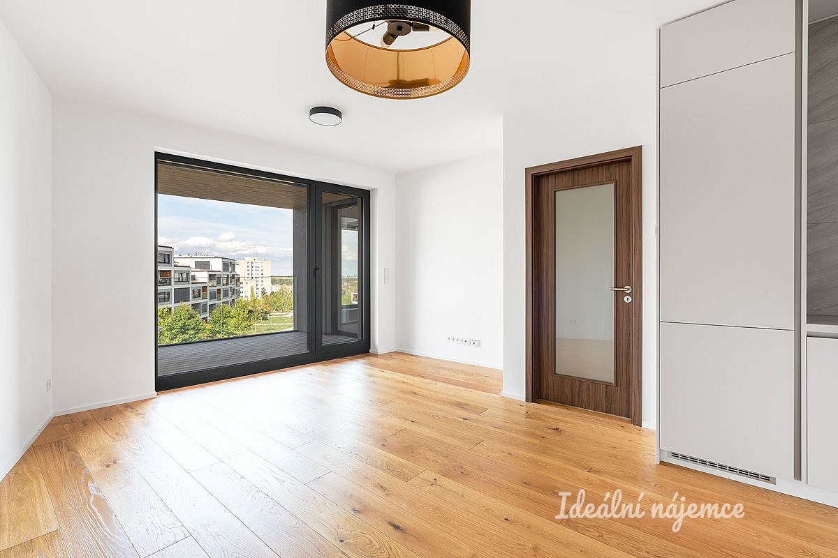 Pronájem bytu 2+kk 50 m² – fotografie 2