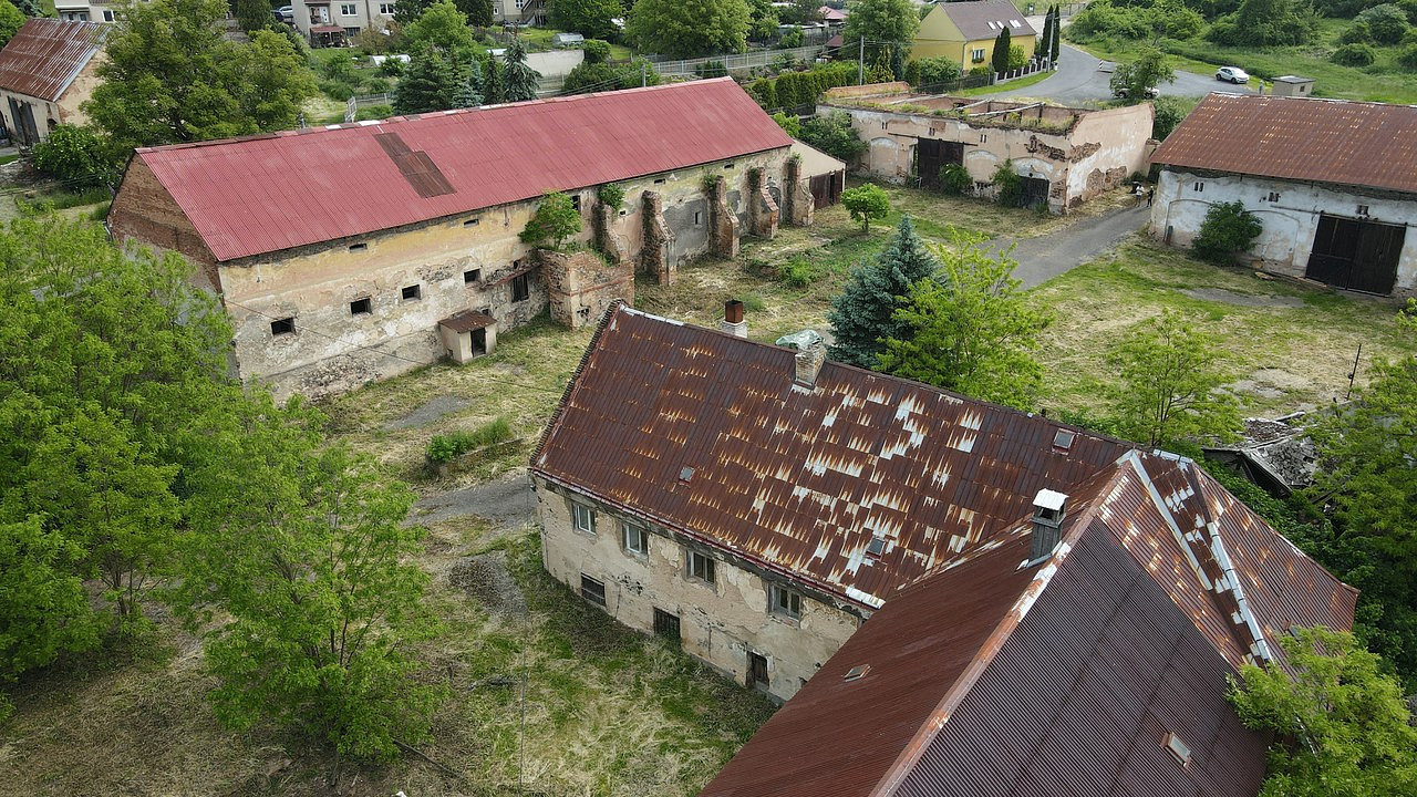 Prodej komerčního objektu (jiného typu) 10 657 m² – fotografie 3