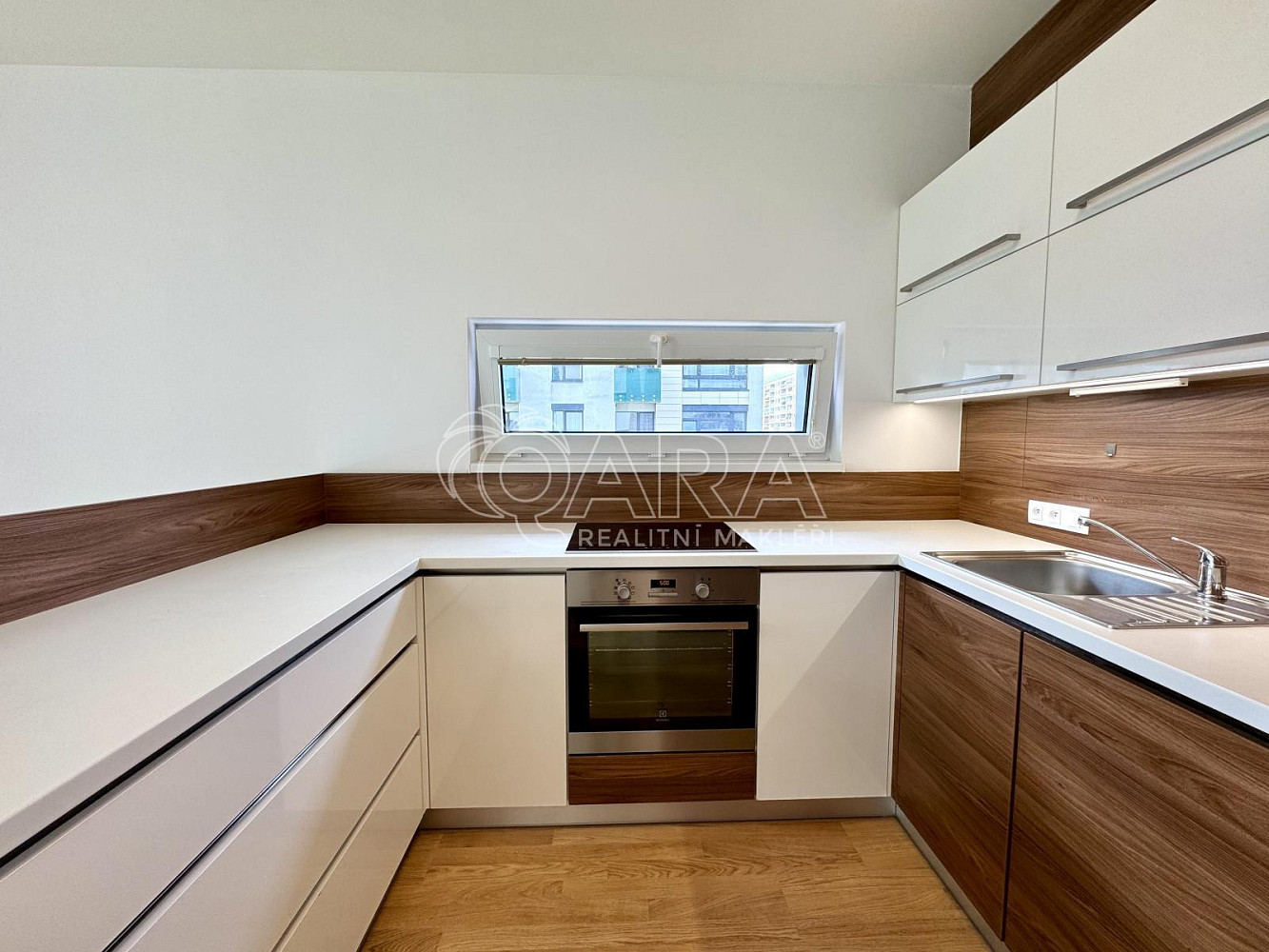 Pronájem bytu 3+kk 80 m²