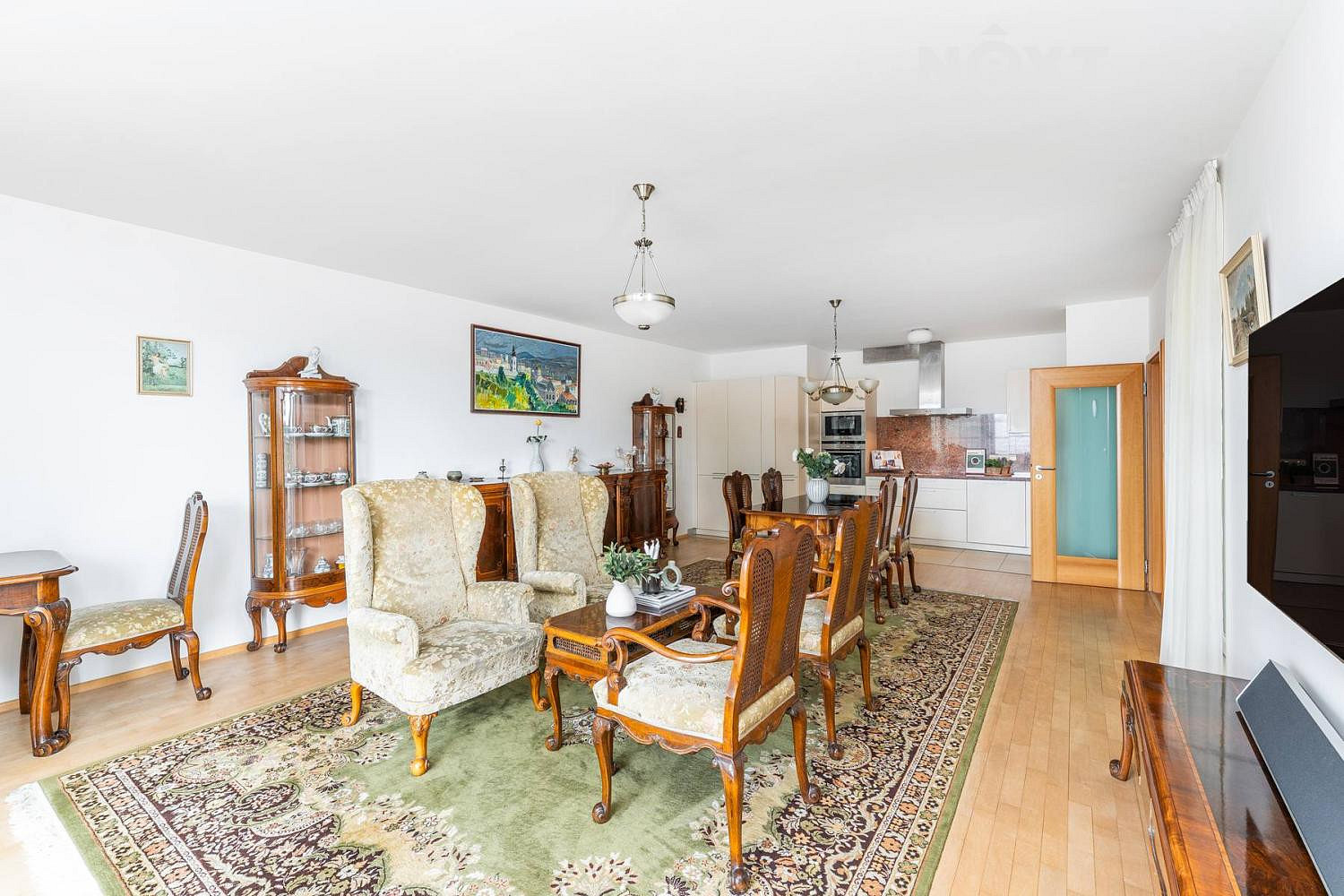 Pronájem bytu 3+kk 140 m² – fotografie 5