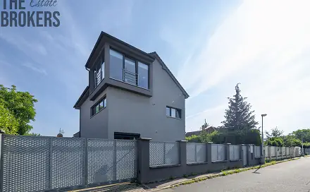 Prodej domu 300 m² s pozemkem 858 m², K novým domkům, Praha 5 - Lahovice
