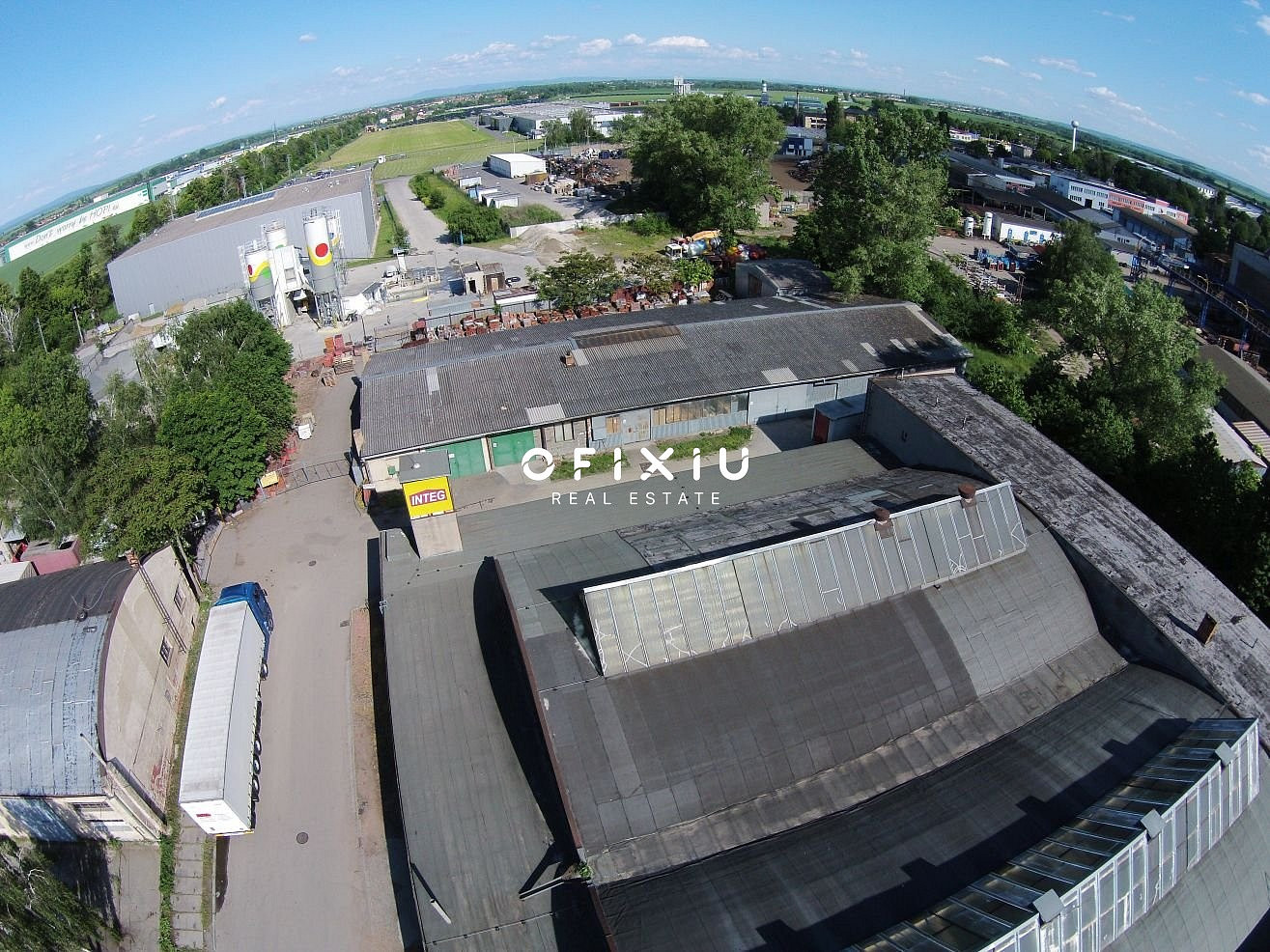 Pronájem skladovacích prostor 584 m²