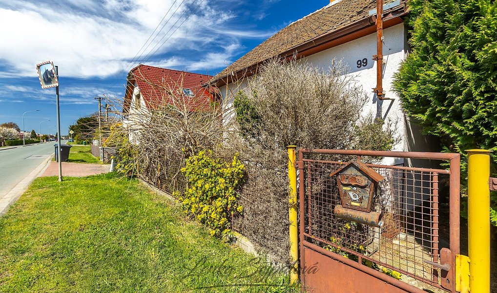 Prodej domu 95 m² s pozemkem 1 633 m², Srch – náhled fotky 9