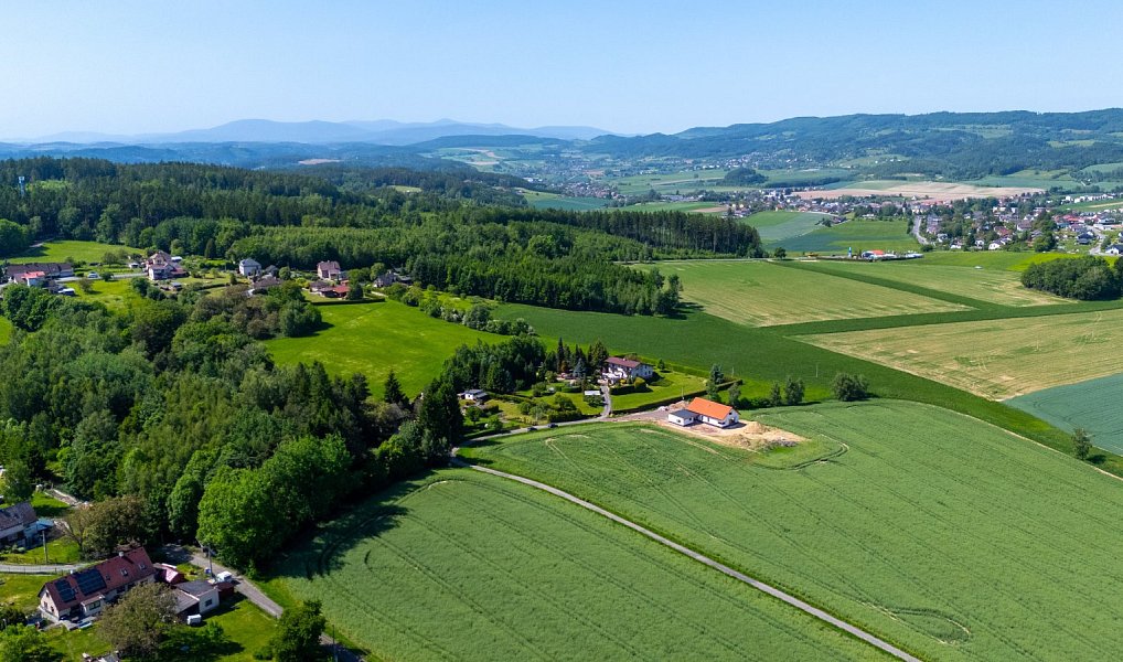 Prodej domu 253 m² s pozemkem 5 652 m², Červený Kostelec – náhled fotky 36