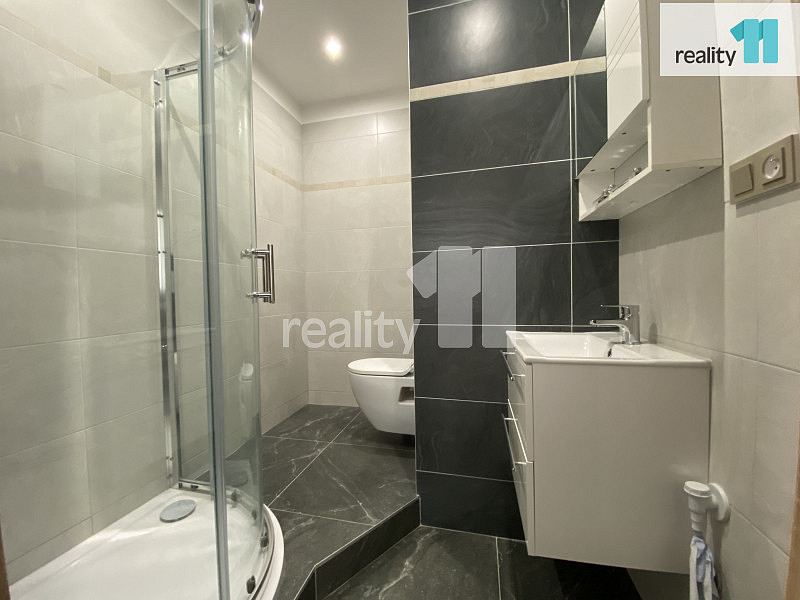 Pronájem bytu 2+kk 43 m² – fotografie 3