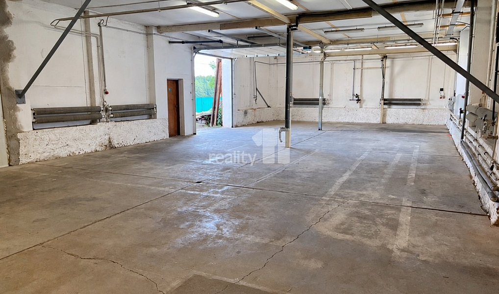 Pronájem výrobních prostor 191 m², Svojkovice – náhled fotky 3