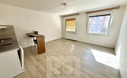 Pronájem bytu 1+kk 32 m², Plzeň - Bolevec