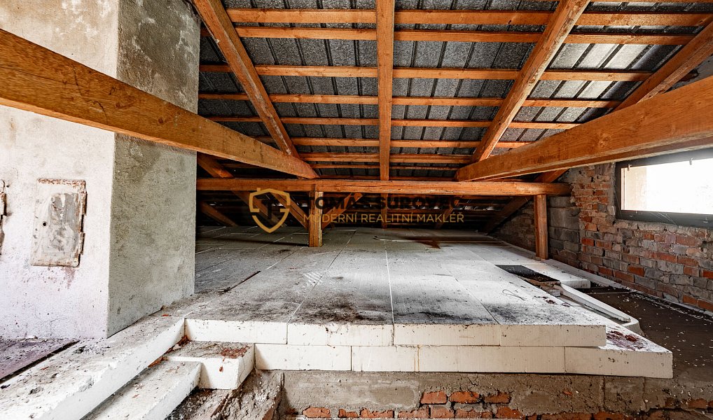 Prodej domu 265 m² s pozemkem 977 m², Tichov – náhled fotky 19