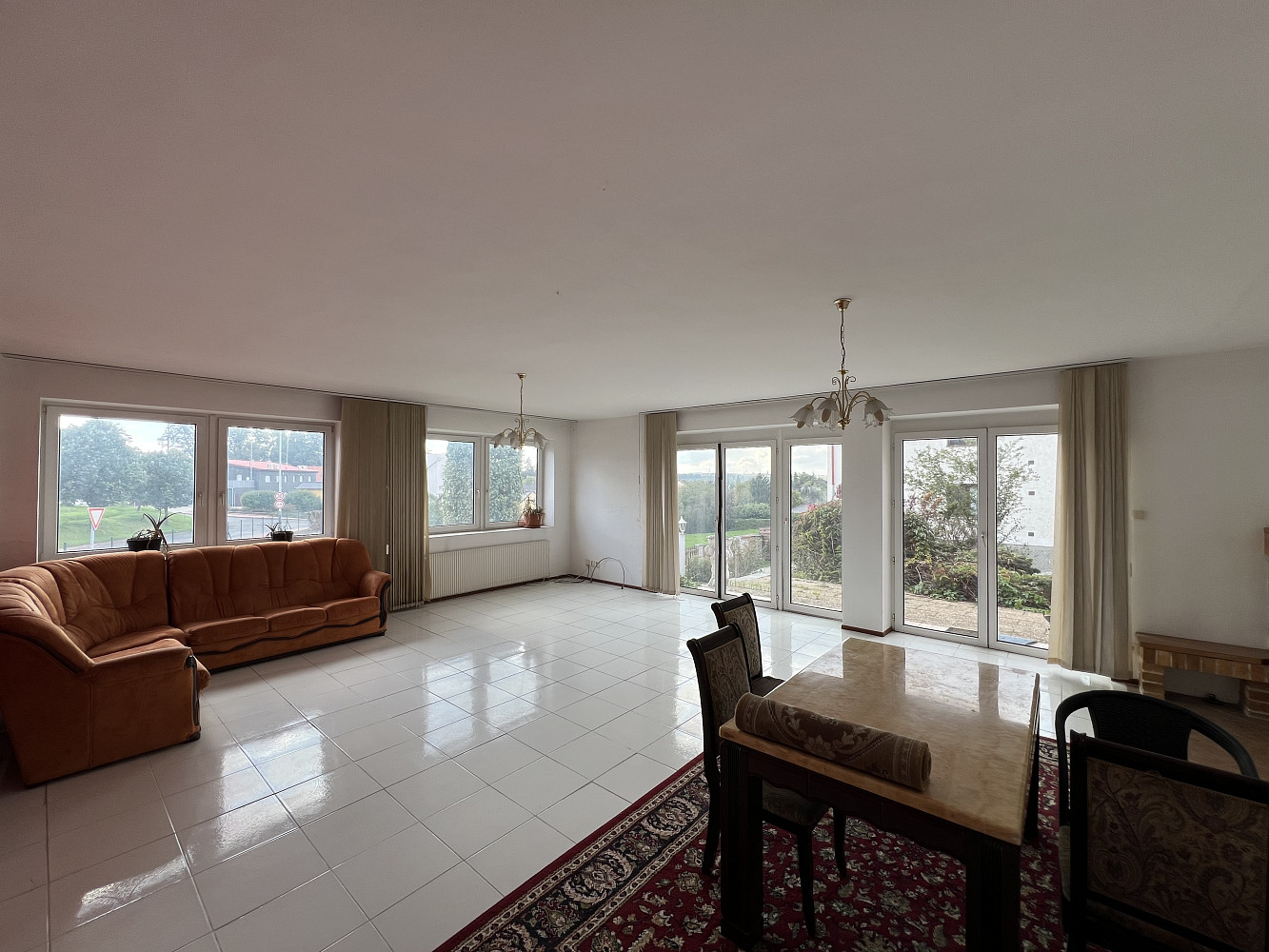 Prodej domu 428 m² s pozemkem 831 m² – fotografie 3