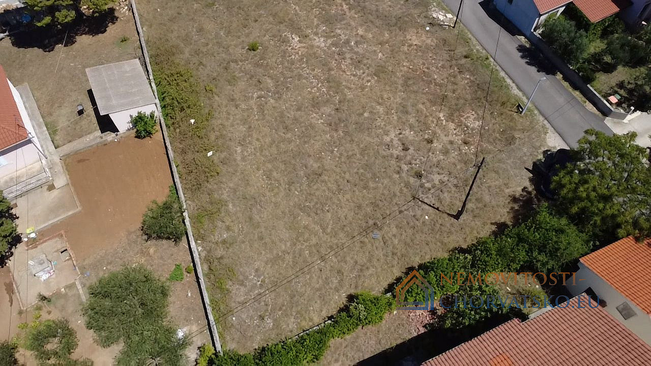 Pozemek 613 m2m², Privlaka – pohled 5