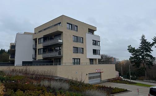 Pronájem bytu 1+kk 32 m², Klapálkova, Praha 10 - Záběhlice