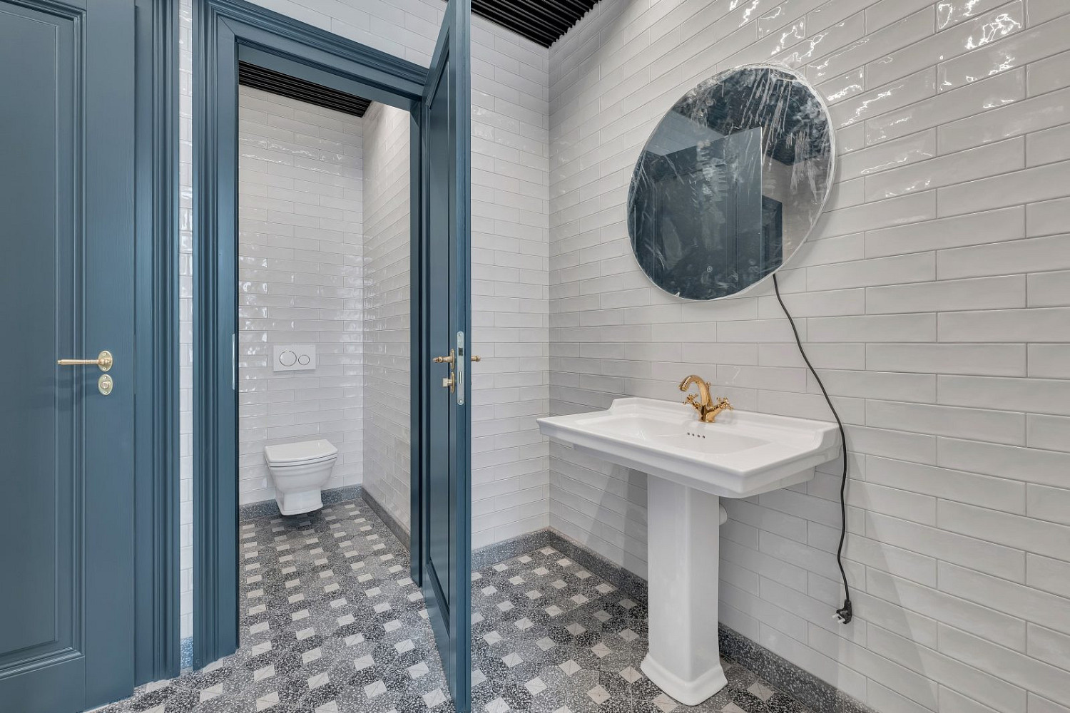 Pronájem kanceláře 381 m² – fotografie 5