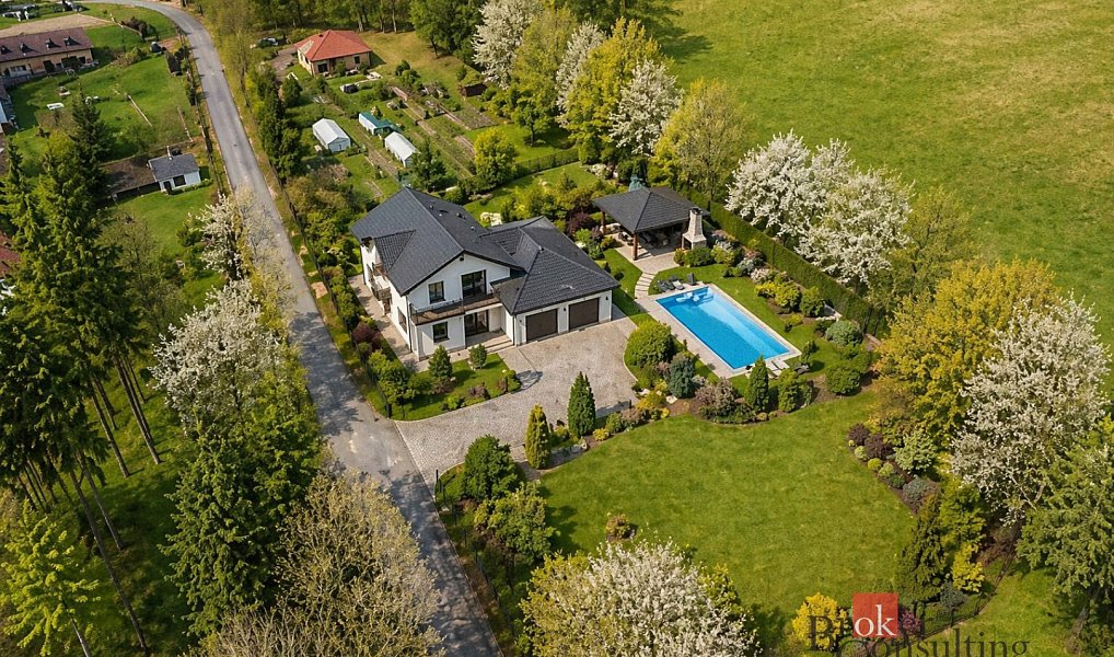 Prodej stavebního pozemku 3 662 m², Milhostov – náhled fotky 2