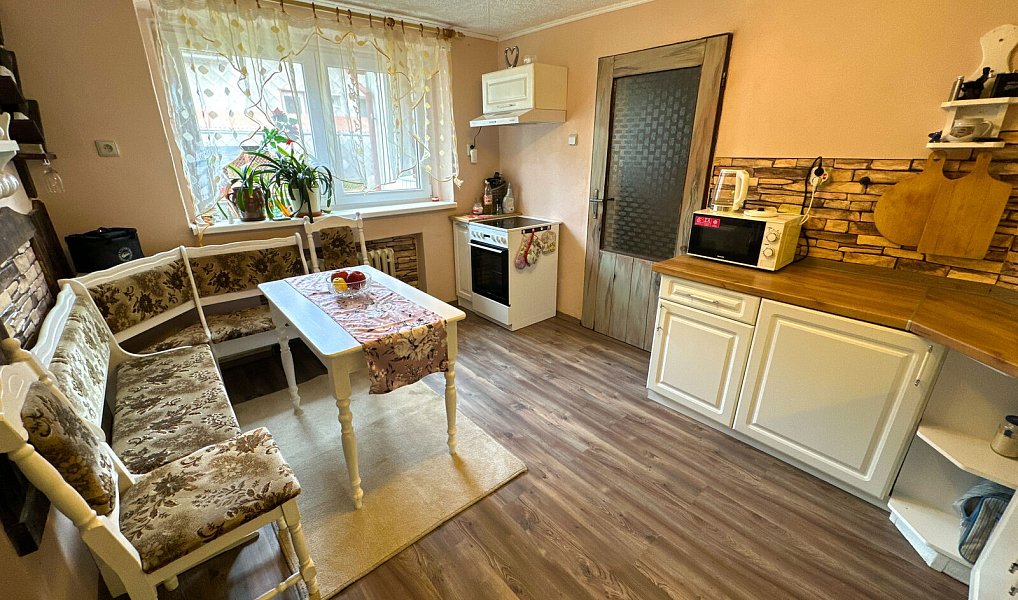Prodej domu 203 m² s pozemkem 1 428 m², Tisová – náhled fotky 9