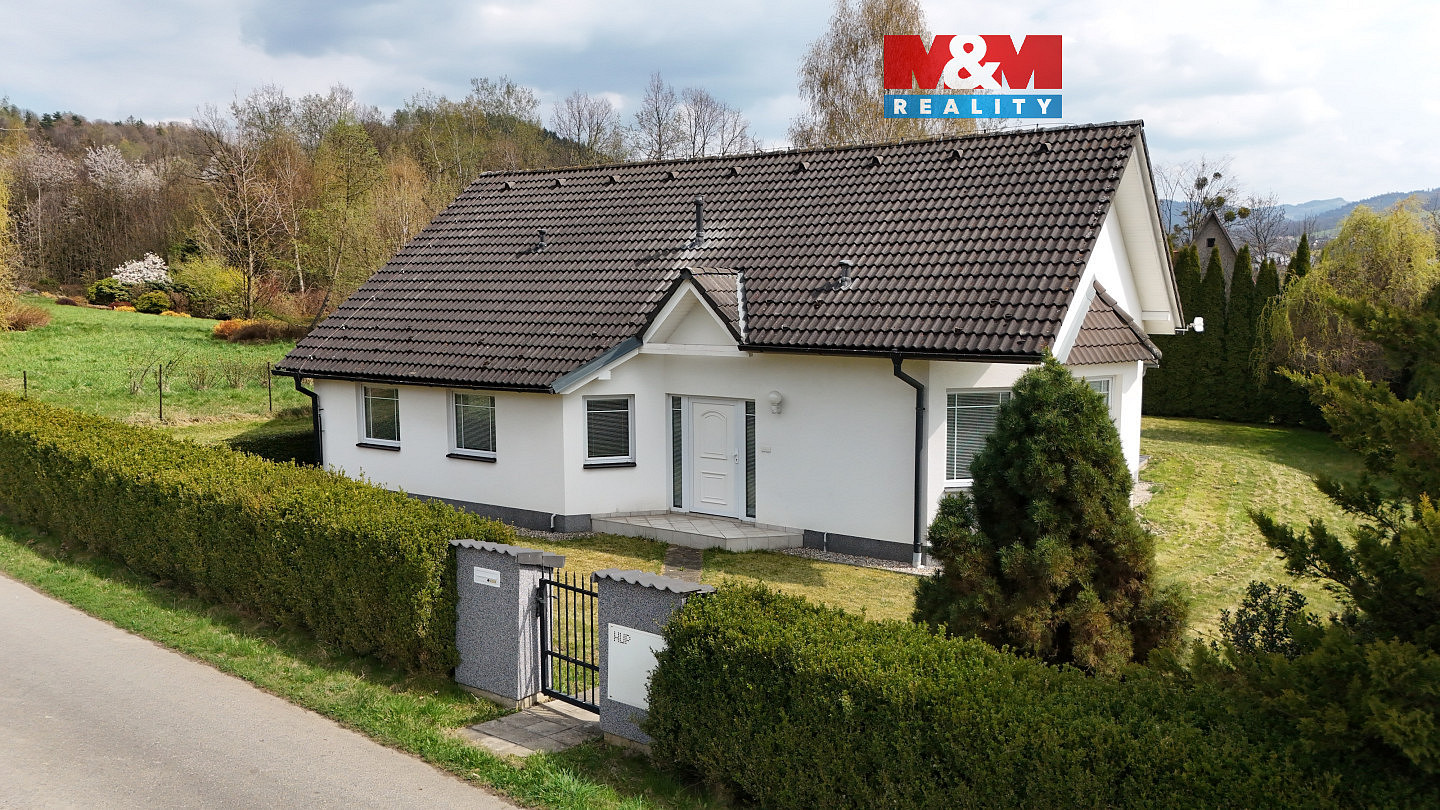 Prodej domu 120 m² s pozemkem 1 104 m²