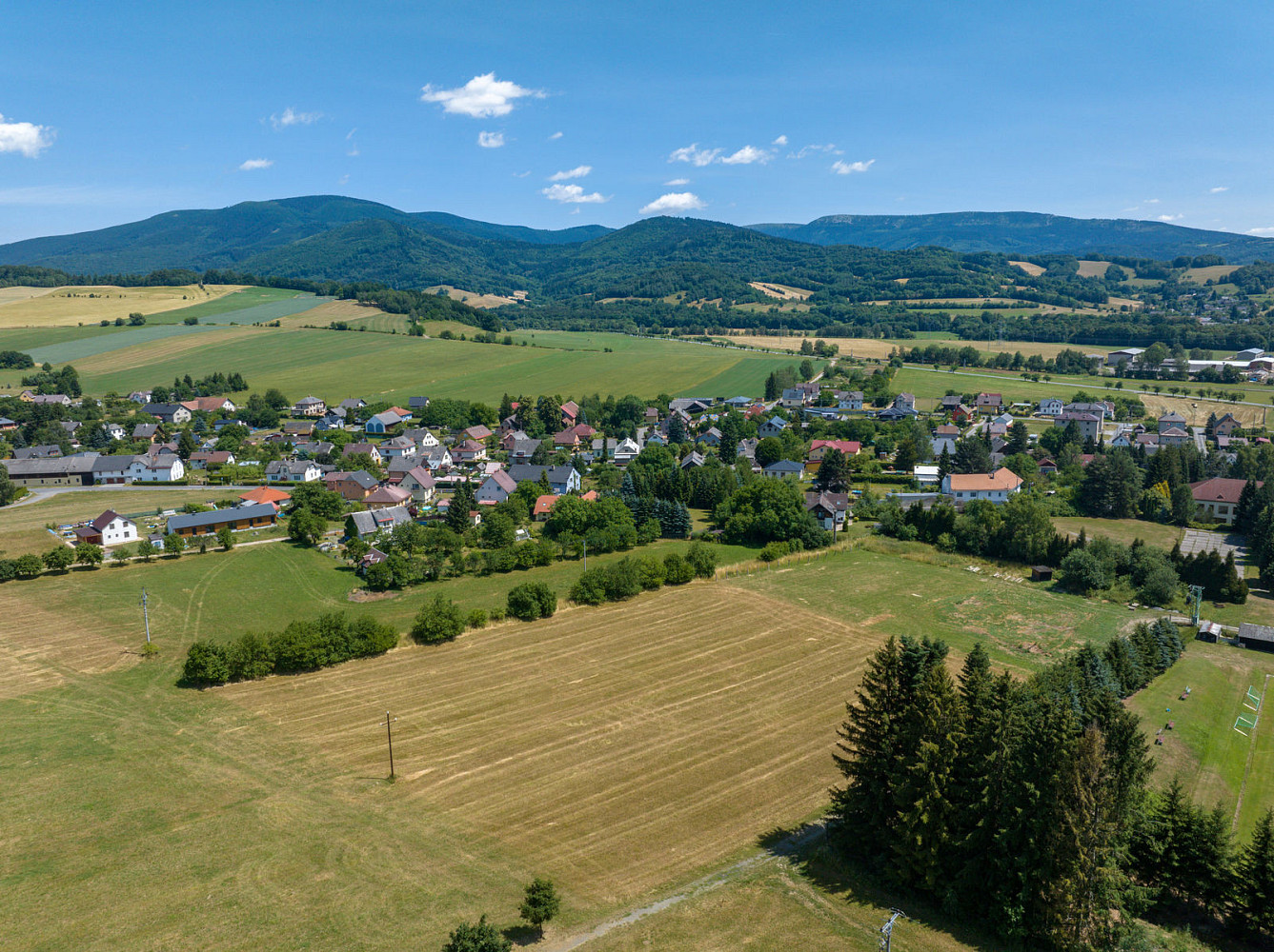Prodej stavebního pozemku 10 368 m² – pohled 5