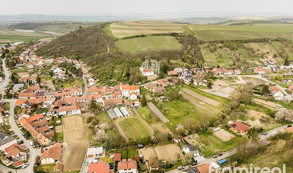 Prodej domu 200 m² s pozemkem 1 813 m², Lovčičky – náhled fotky 21