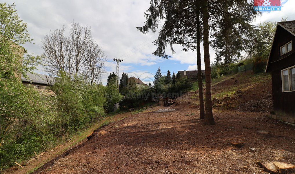 Prodej zahrady 674 m², Pnětluky – náhled fotky 4