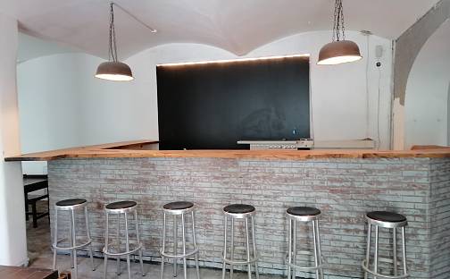 Pronájem obchodních prostor 157 m²