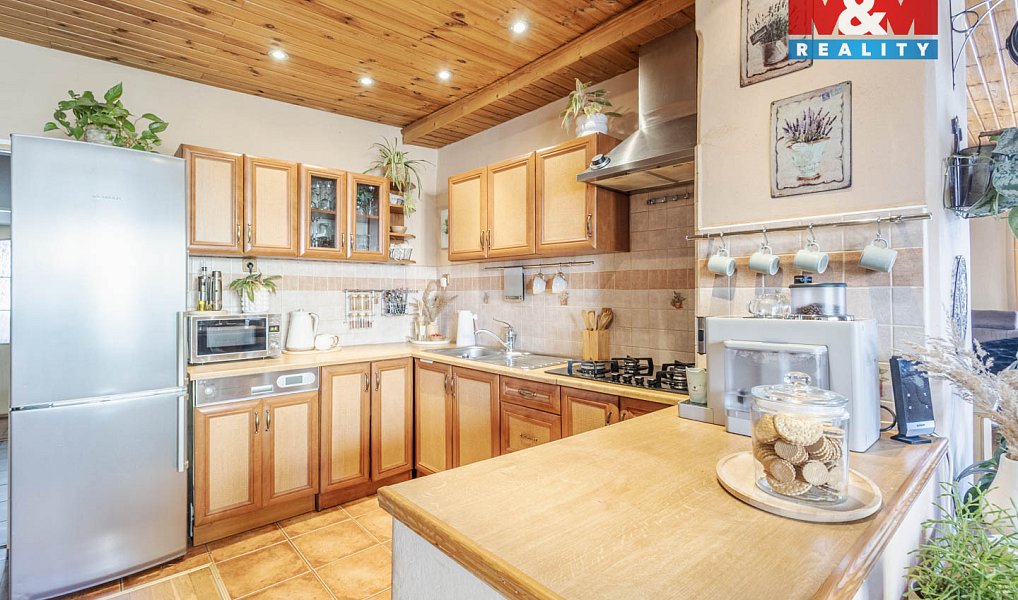 Prodej domu 240 m² s pozemkem 775 m², Nový Bor – náhled fotky 3