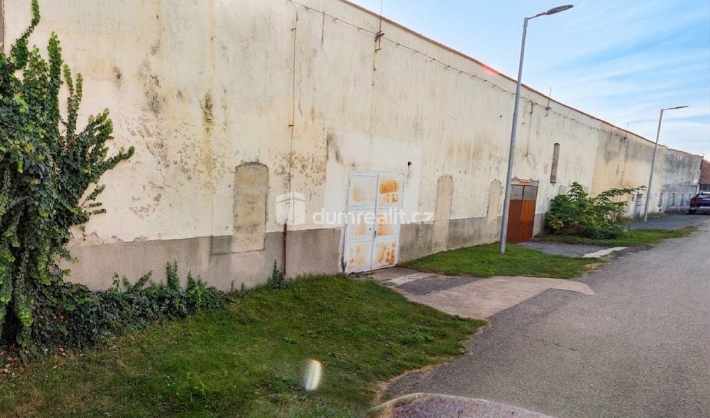 Pronájem skladovacích prostor 79 m², Podivín – fotka 1 z 4