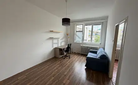 Prodej bytu 1+1 43 m², Hollarovo náměstí, Praha 3 - Vinohrady