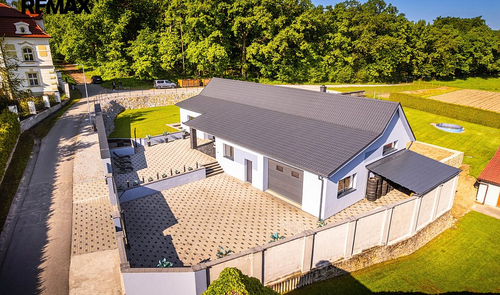Prodej domu 171 m² s pozemkem 1 730 m², Žďár – náhled fotky 4