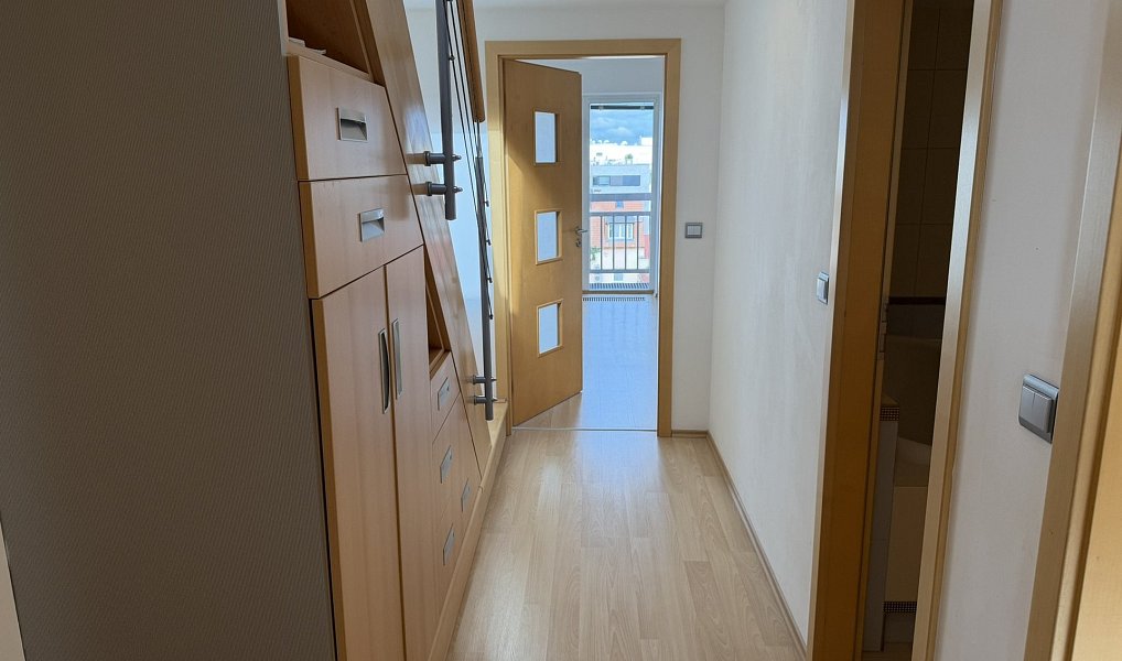 Prodej bytu 4+kk 95 m², Pardubice – náhled fotky 20