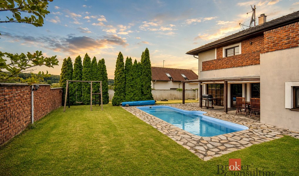 Prodej domu 307 m² s pozemkem 874 m², Praha – náhled fotky 32