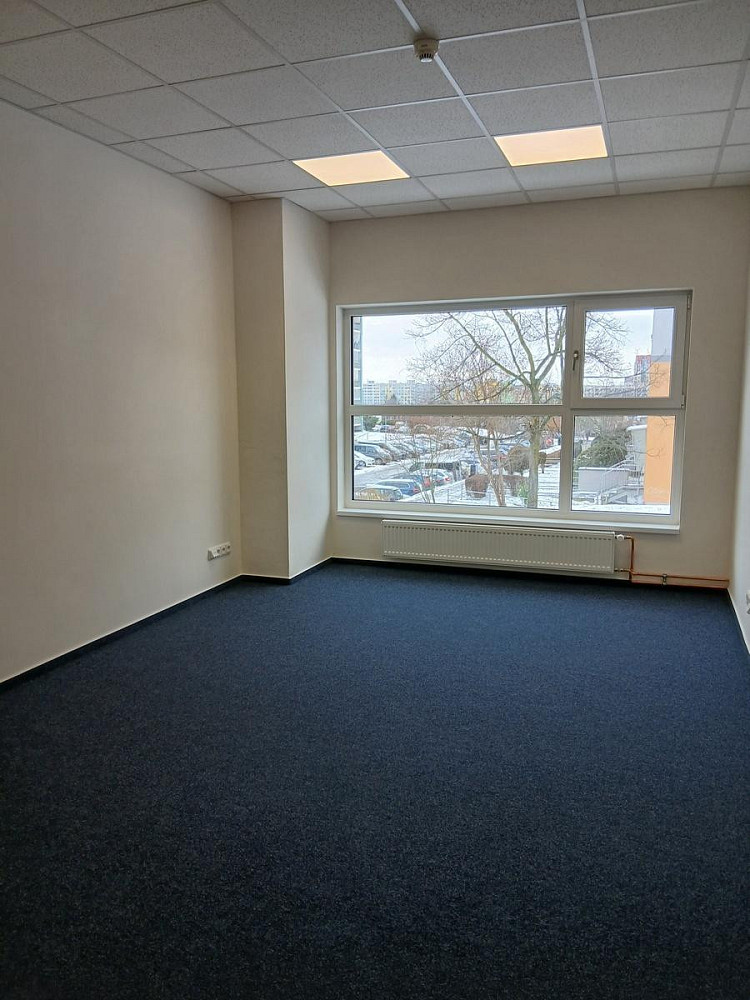 Pronájem kanceláře 19 m² — photo 2
