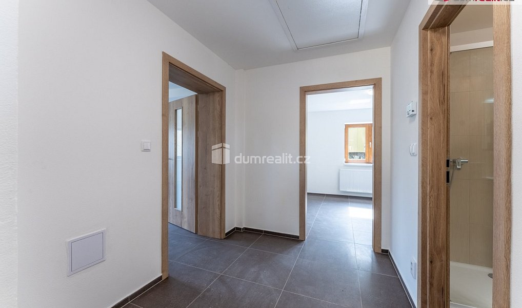 Prodej domu 80 m² s pozemkem 515 m², Kostelec – náhled fotky 10