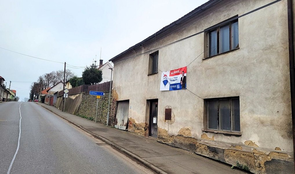 Prodej domu 100 m² s pozemkem 136 m², Lochovice – náhled fotky 2