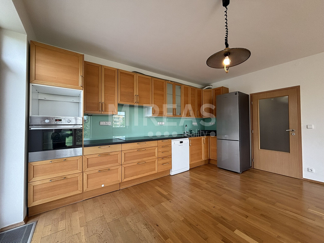 Pronájem bytu 3+kk 67 m² – fotografie 3