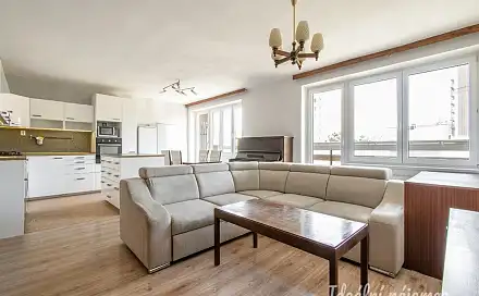 Pronájem bytu 4+kk 84 m²