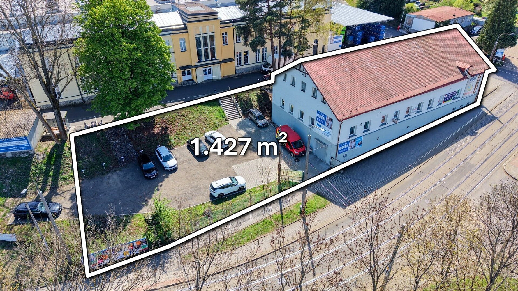 Prodej obchodních prostor 800 m²