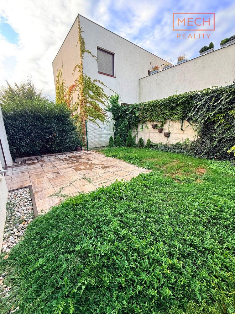 Prodej bytu 2+kk 50 m² – fotografie 2