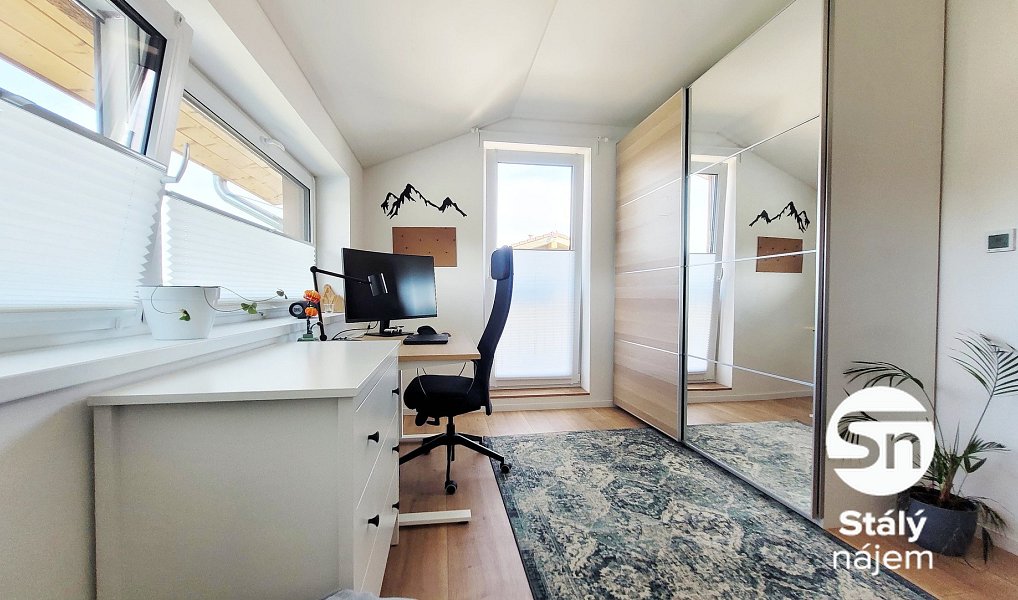 Pronájem bytu 3+kk 78 m², Svinaře – náhled fotky 12