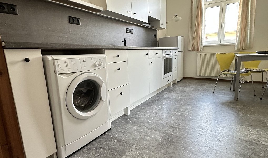 Pronájem bytu 2+kk 40 m², Liberec – náhled fotky 4