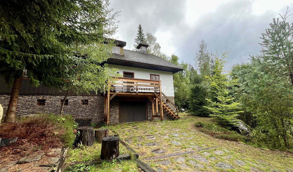 Prodej domu 300 m² s pozemkem 1 292 m², Železná Ruda – náhled fotky 31