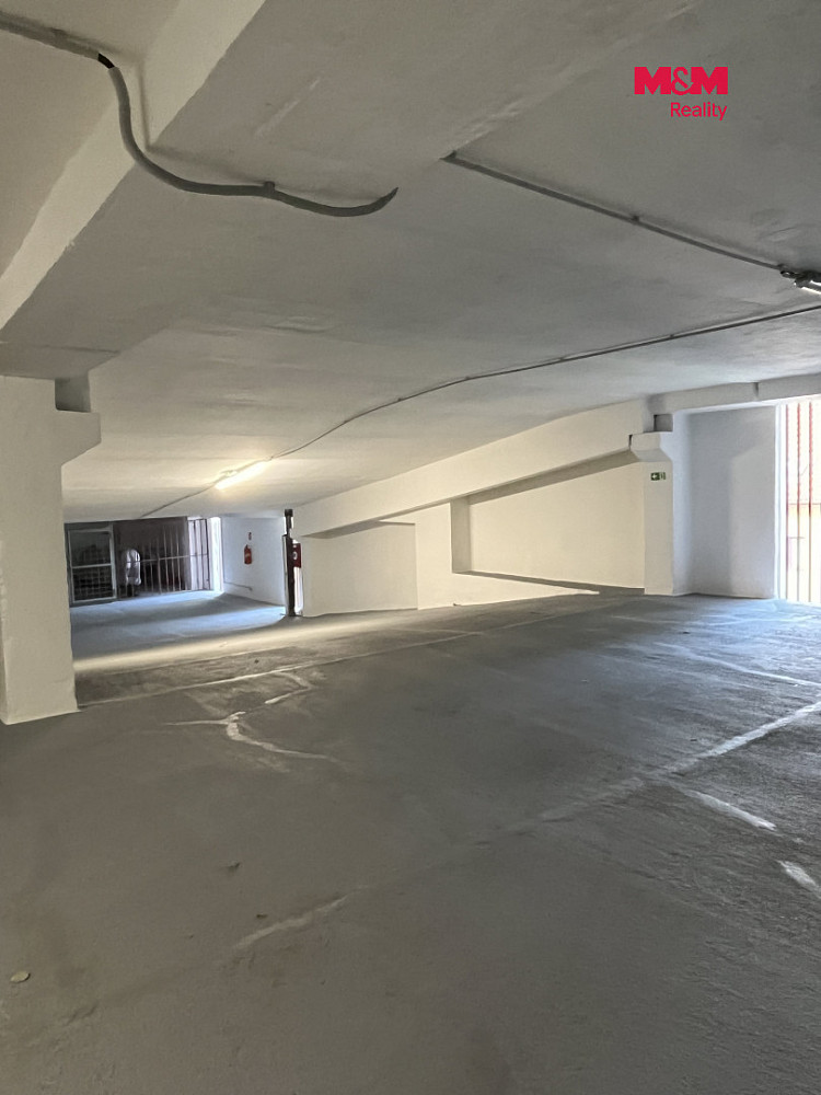 Pronájem garážového stání, 15 m2, Praha, ul. Pod Klaudiánkou – fotografie 5