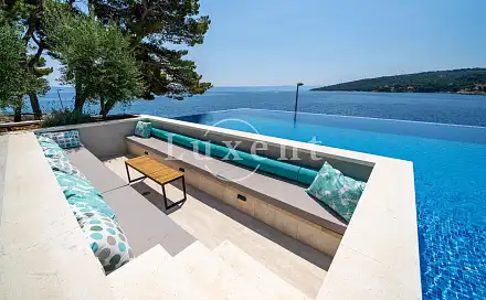 Prodej domu 314 m² s pozemkem 1 100 m², Brač, Chorvatsko