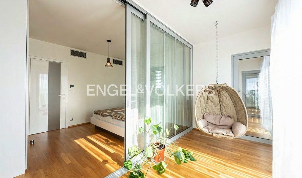 Pronájem bytu 4+kk 132 m², Praha – náhled fotky 10